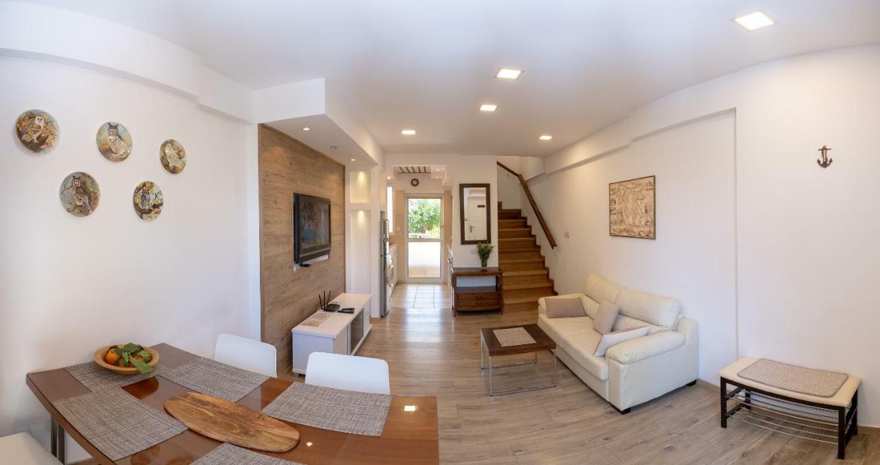 Apartament Townhouse By The Sea Pirate Harbor Pafos Zewnętrze zdjęcie